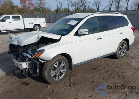 2018 Nissan Pathfinder S z USA, uszkodzony, nr VIN 5N1DR2MM4JC657878